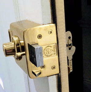 Lock Upgrade BS Insurance Approved in Battersea Lock Upgrade BS Insurance Approved in Battersea