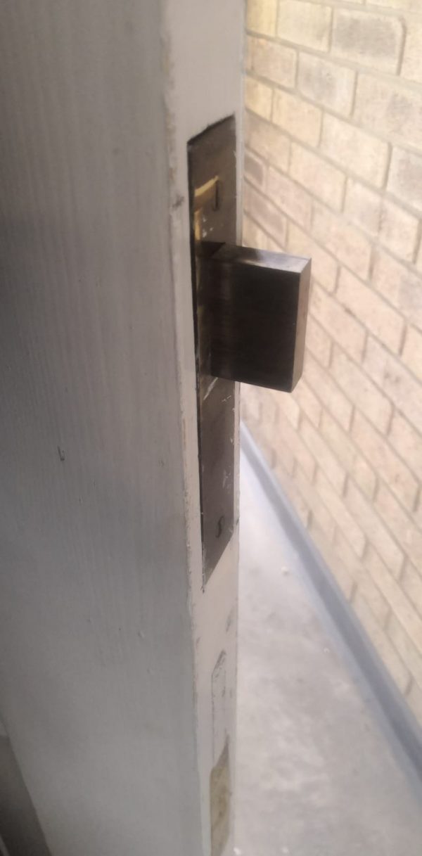 open replace Stockwell Locksmith SW9