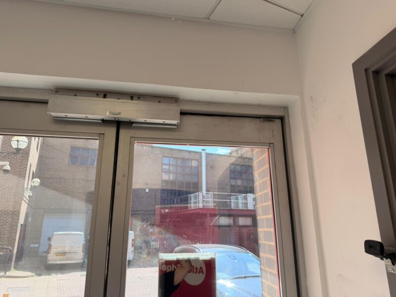 commercial locksmith SW Locksmith london